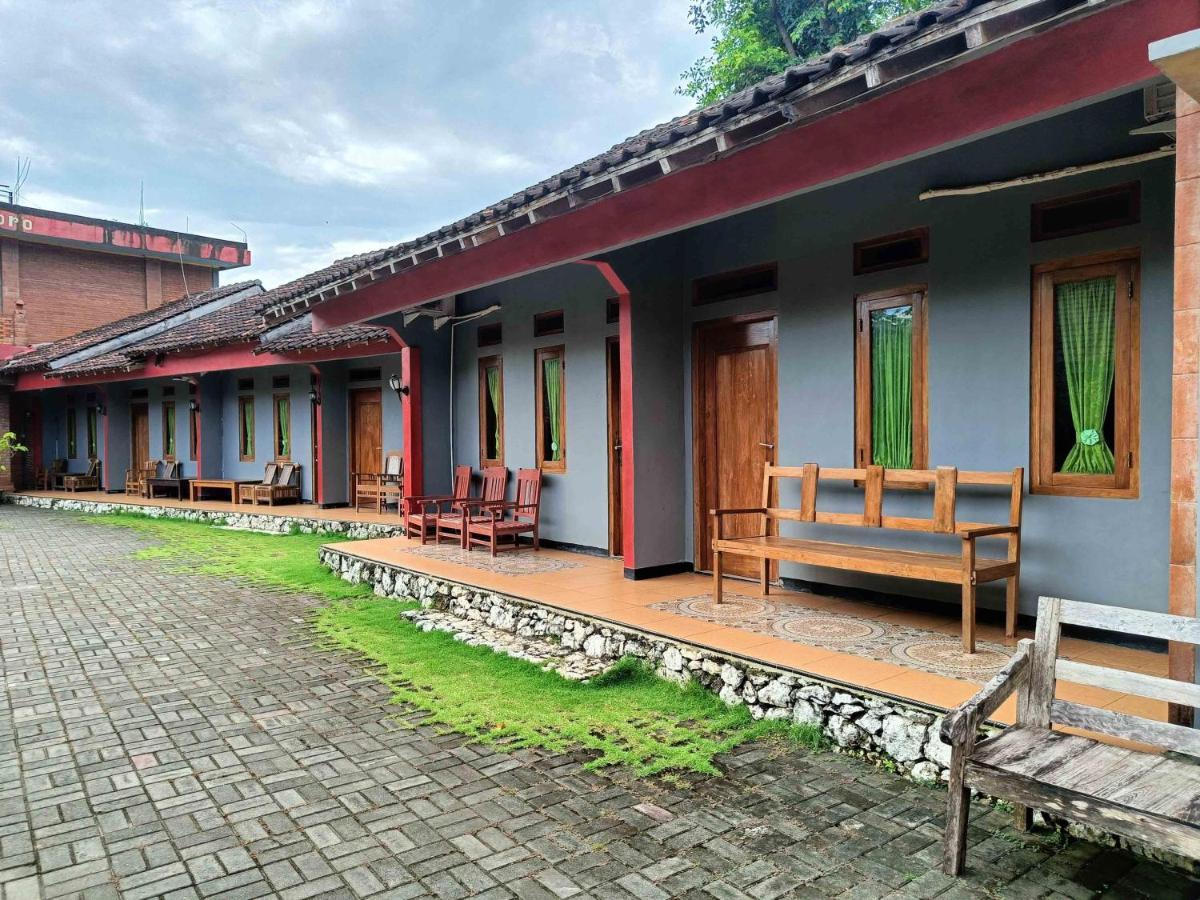 Jogo Segoro Homestay Mitra Reddoorz Near Pantai Sundak Gunungkidul Ngandong Экстерьер фото