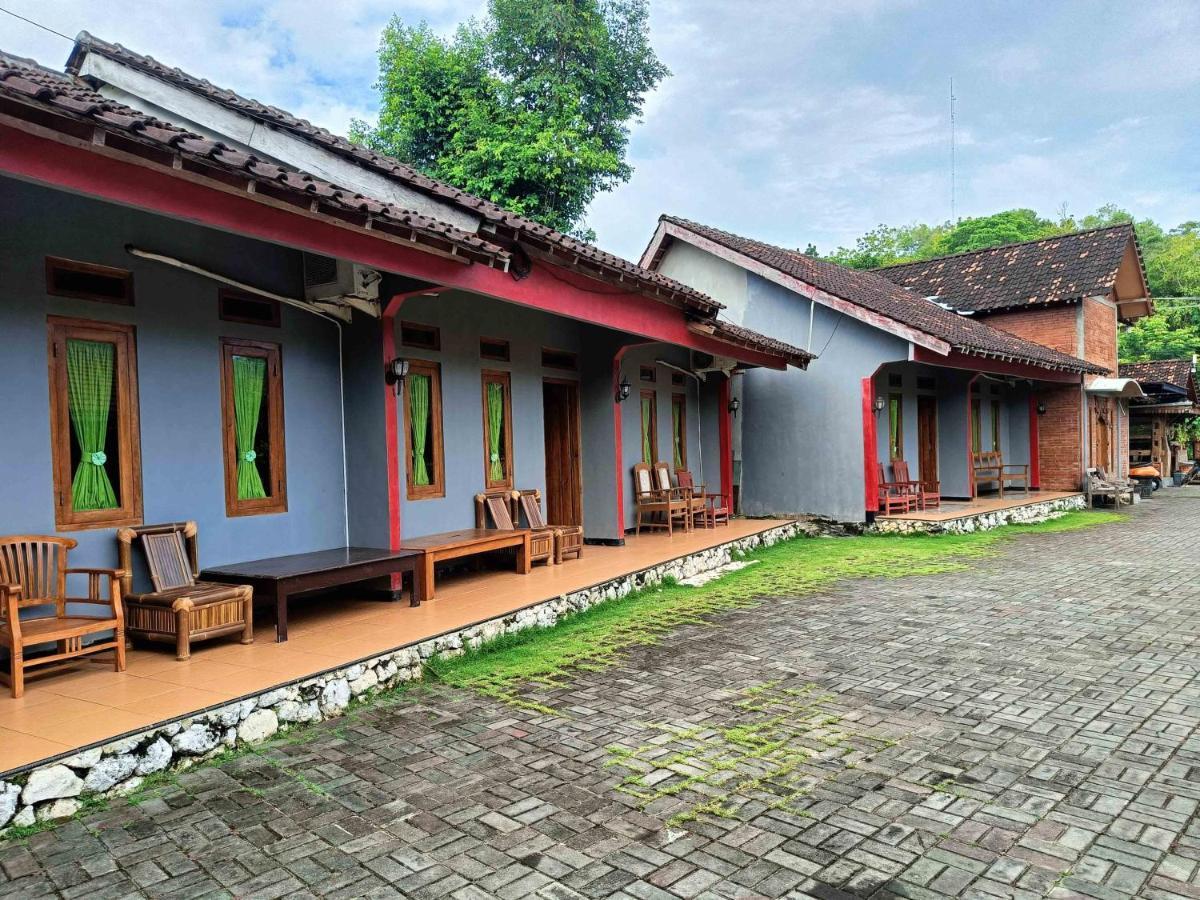 Jogo Segoro Homestay Mitra Reddoorz Near Pantai Sundak Gunungkidul Ngandong Экстерьер фото